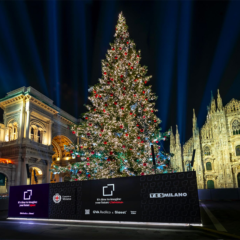 Urban Activation - US UP & Below the line - Albero di Natale Piazza Duomo 2021